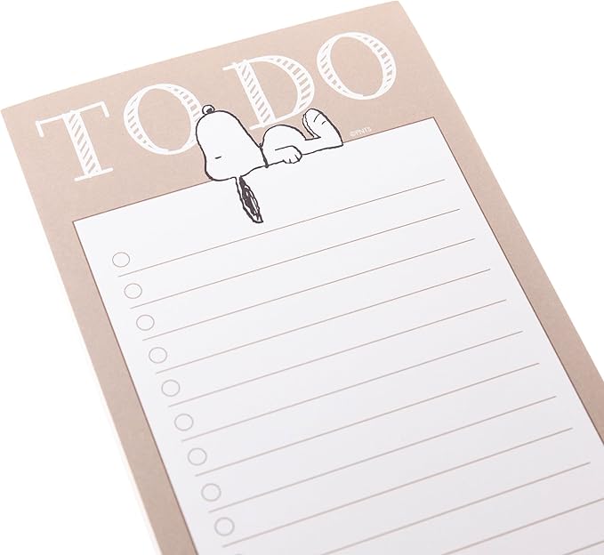 Graphique Snoopy Magnetic Notepad, 100 Tear-Away Sheets for Grocery, Shopping & To-Do Lists, Magnetic Writing Pad for Fridge, Kitchen, Office, Fun Gift for Snoopy Lovers