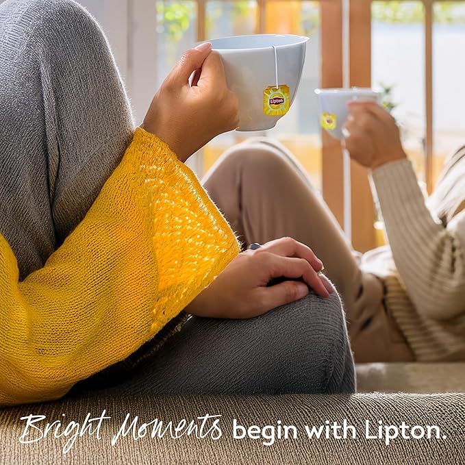 Lipton Yellow Label Finest Blend | Loose Black Tea | Premium Quality | Strong Flavor | Aromatic & Refreshing | 900 Grams (Pack of 1)